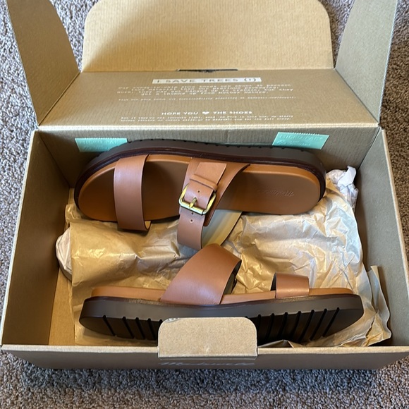 Madewell Double-Strap Sandals in Leather, size 8.5 - Picture 2 of 7